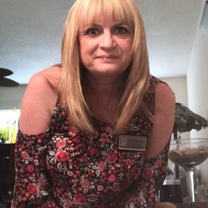 Meet your Posher, Vicky